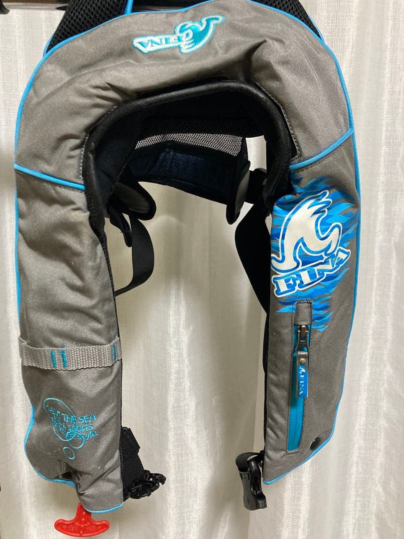 自動膨張式ライフジャケット（小型船舶用救命胴衣）