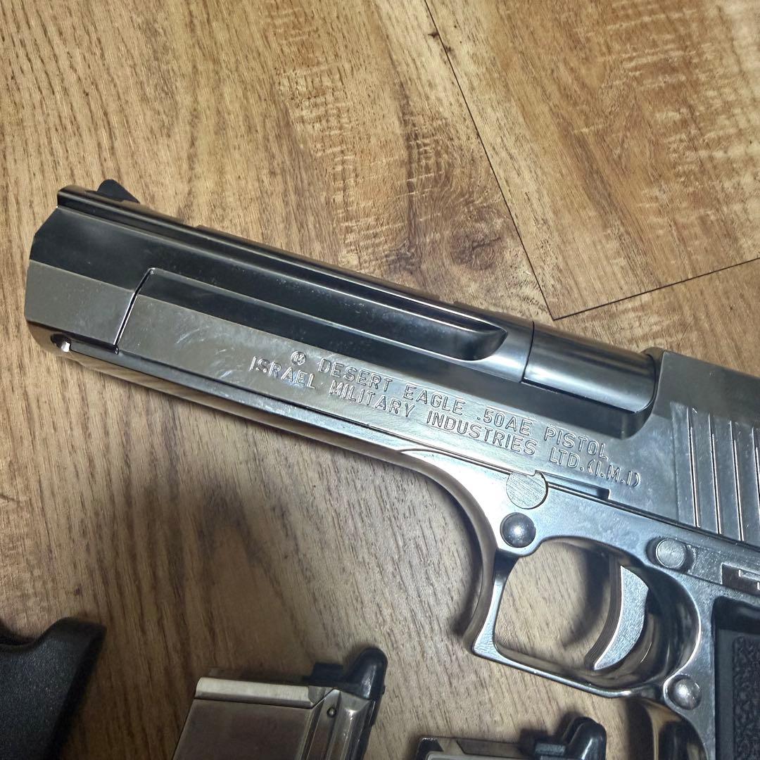 デザートイーグル50AE マガジン2本付き BB弾・ローダー・ホルスター付