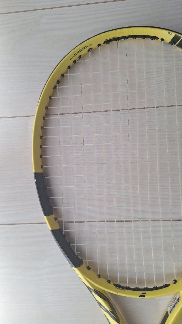 バボラ　ピュアアエロ　Babolat Pure Aero G2