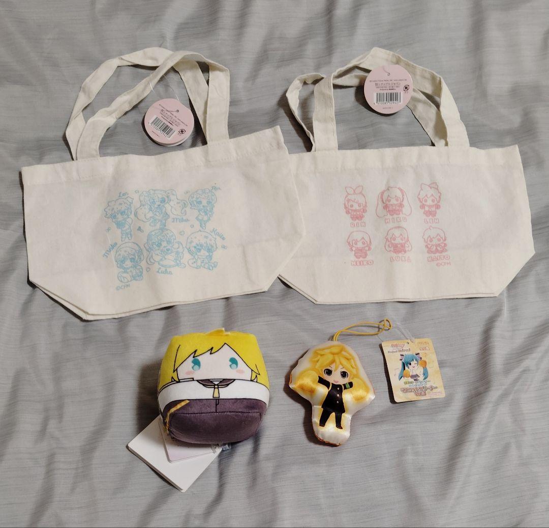鏡音レン　初音ミク　ボカロ　プロセカ　缶バッジ　アクキー　アクスタ