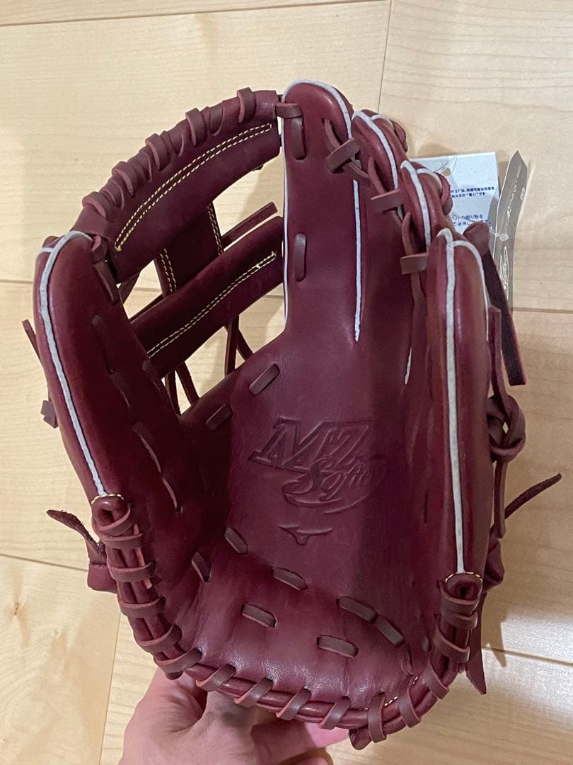 ミズノ MZ Softer 軟式グローブ 右利き用 (新品未使用)
