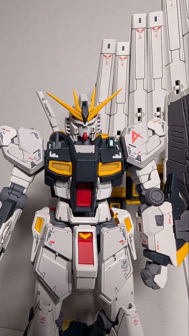 RX-93 rg νガンダム rgサザビー　塗装済み完成品