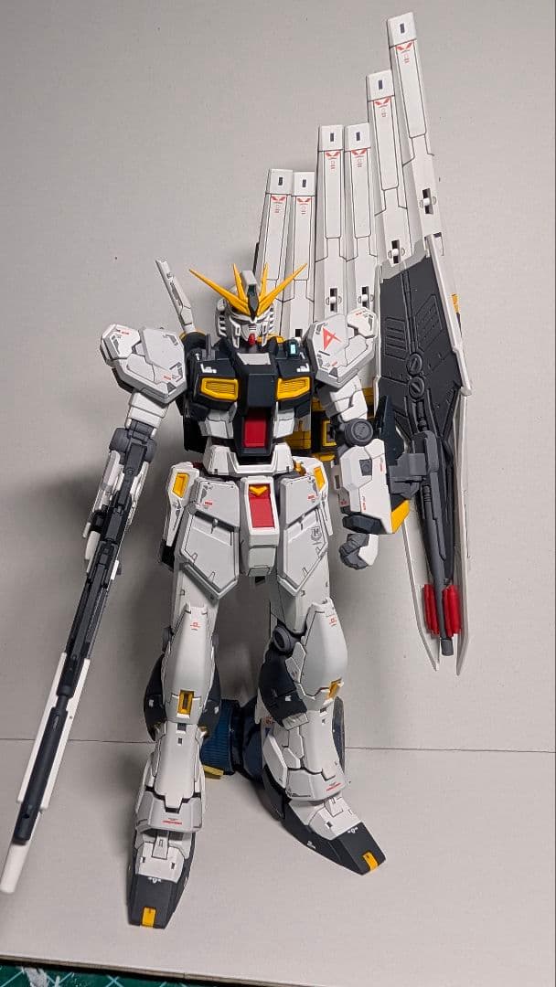 RX-93 rg νガンダム rgサザビー　塗装済み完成品
