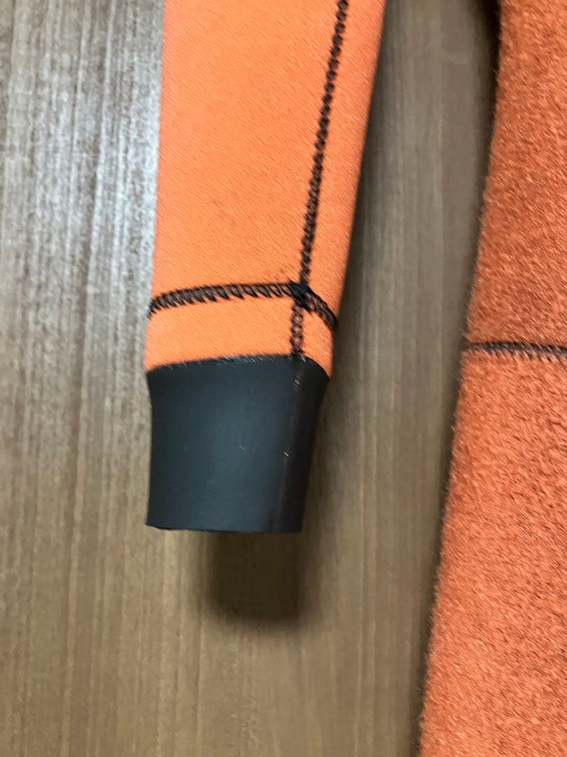 美品レディースウェットスーツ　セミドライ裏起毛