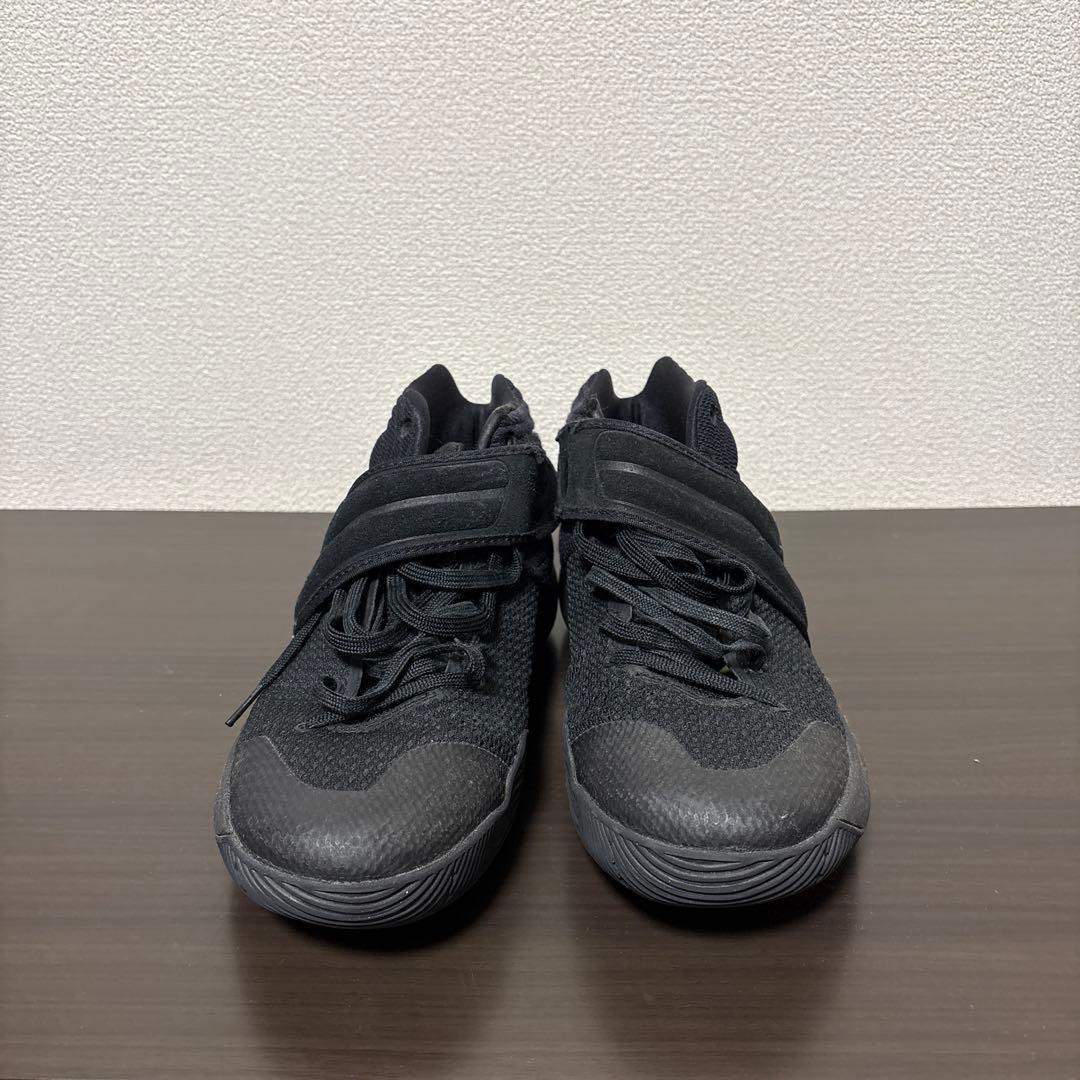 Nike バスケットボールシューズ ブラック ハイカット(カイリー2)