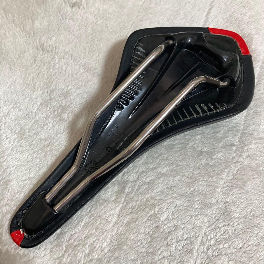 fizik ARIONE CX kiumレールサドル