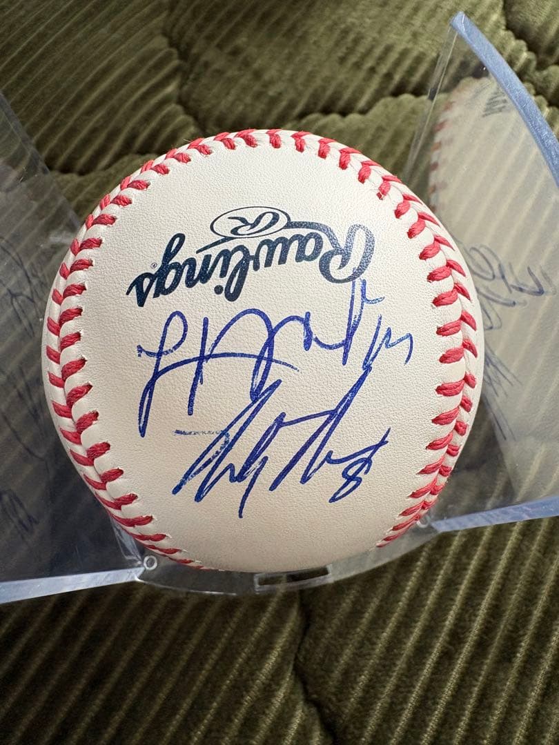 MLB直筆寄せ書きサインボール