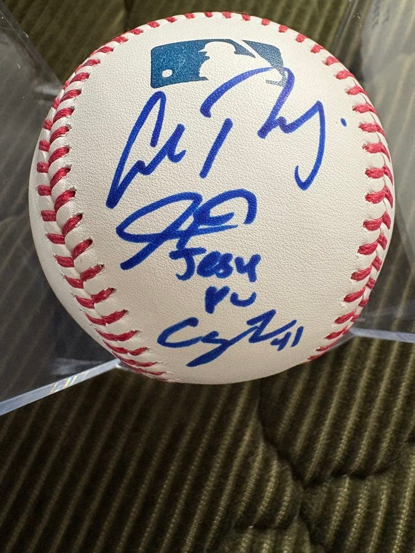 MLB直筆寄せ書きサインボール