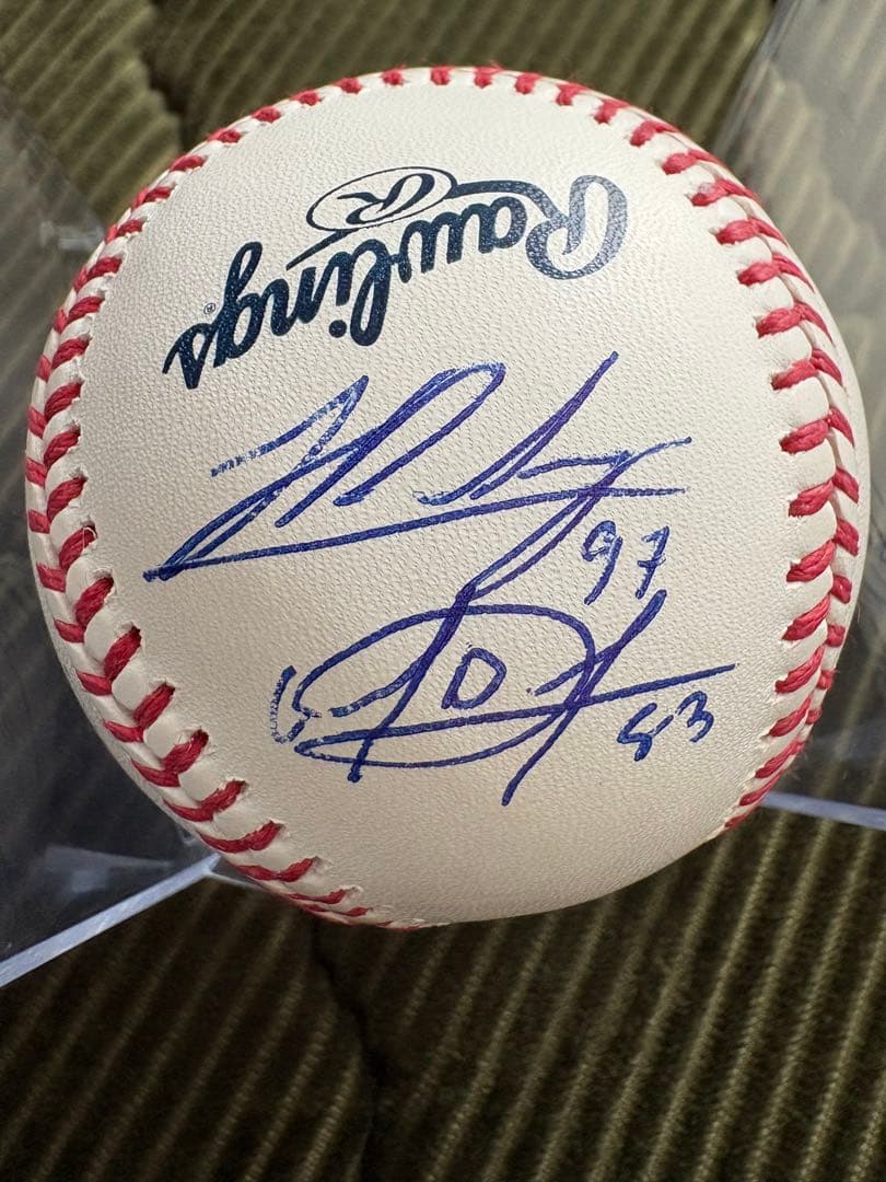 MLB直筆寄せ書きサインボール