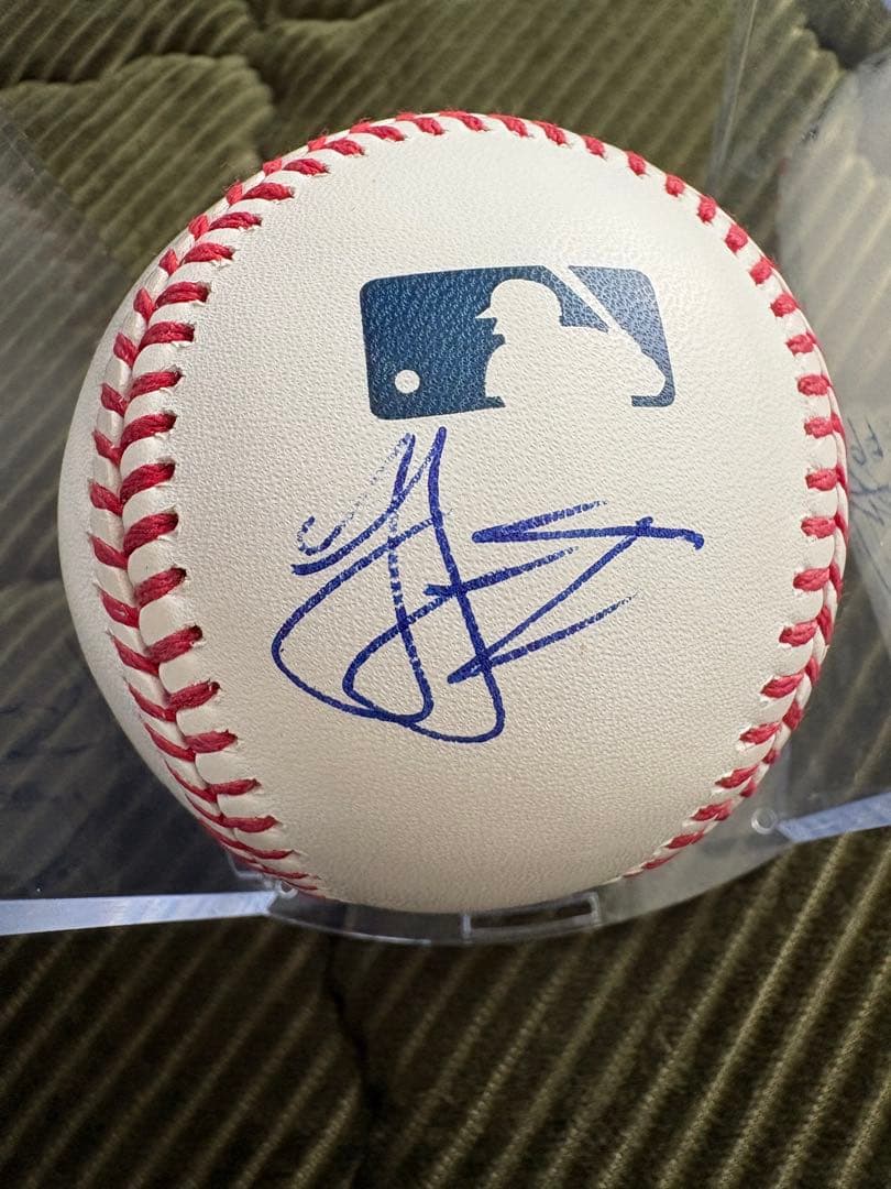 MLB直筆寄せ書きサインボール