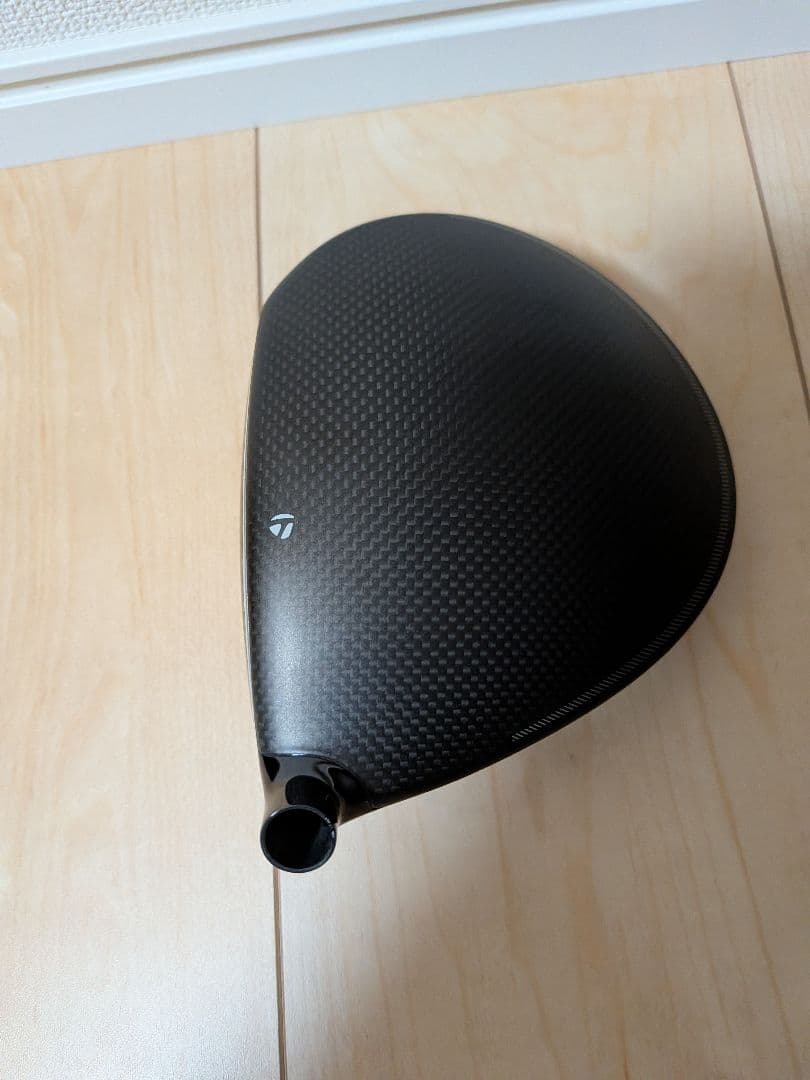 TaylorMade Qi4D ドライバー 9.0度 カバー付き