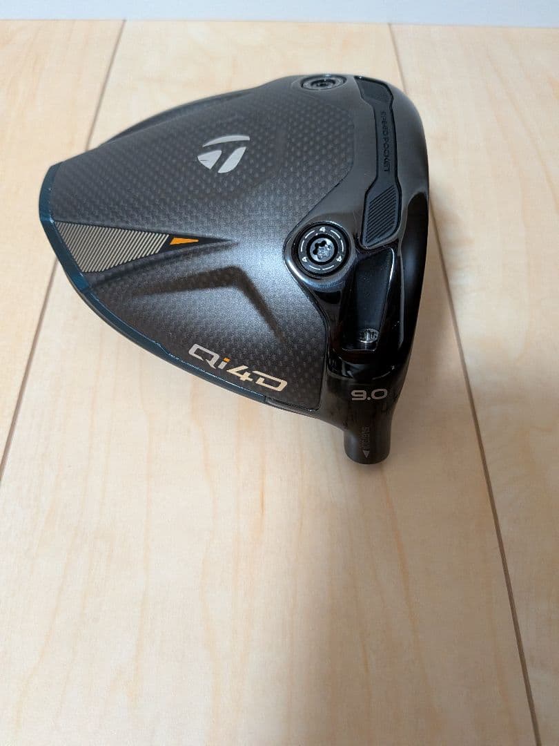 TaylorMade Qi4D ドライバー 9.0度 カバー付き