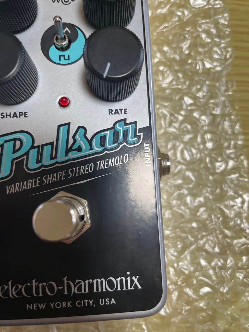 Electro-Harmonix Nano Pulsar ステレオトレモロ