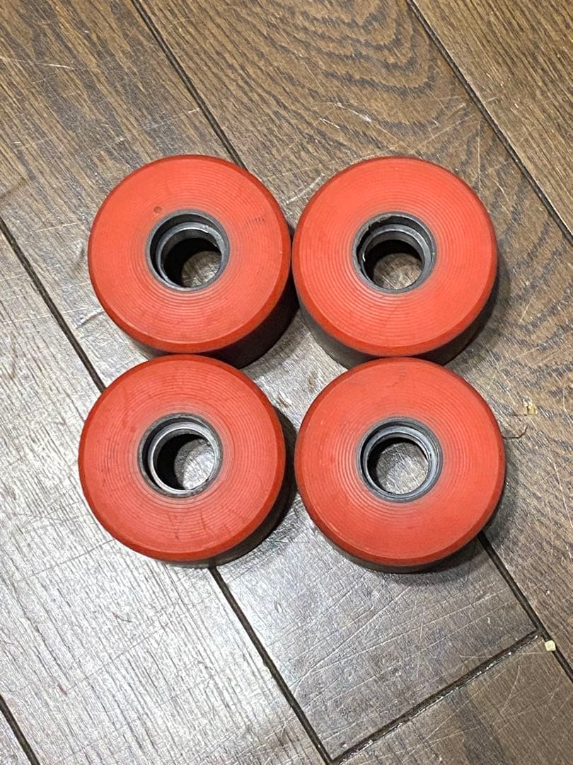 KRYPTONICS(クリプトニクス)STAR TRA スケボー　ウィール4個