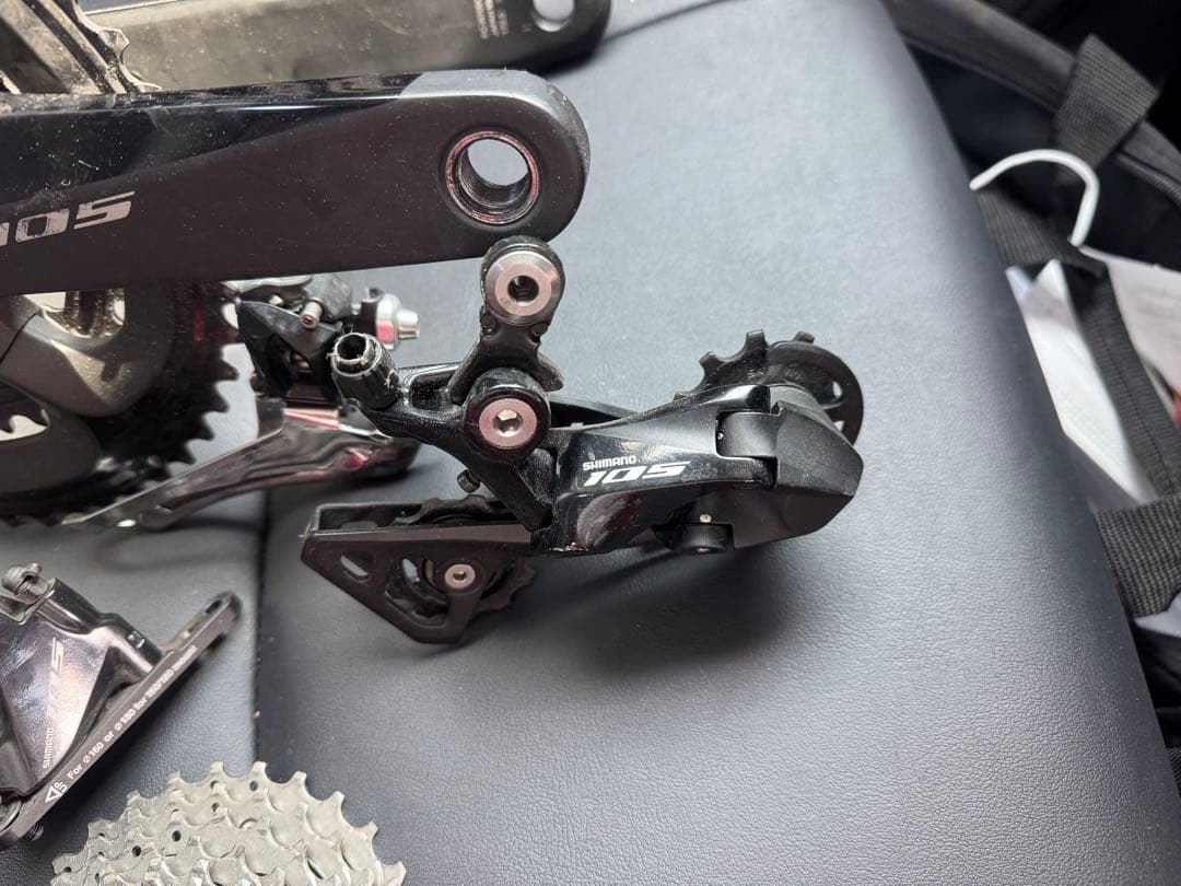 SHIMANO シマノ　105 グループセット　R7000 ディスク