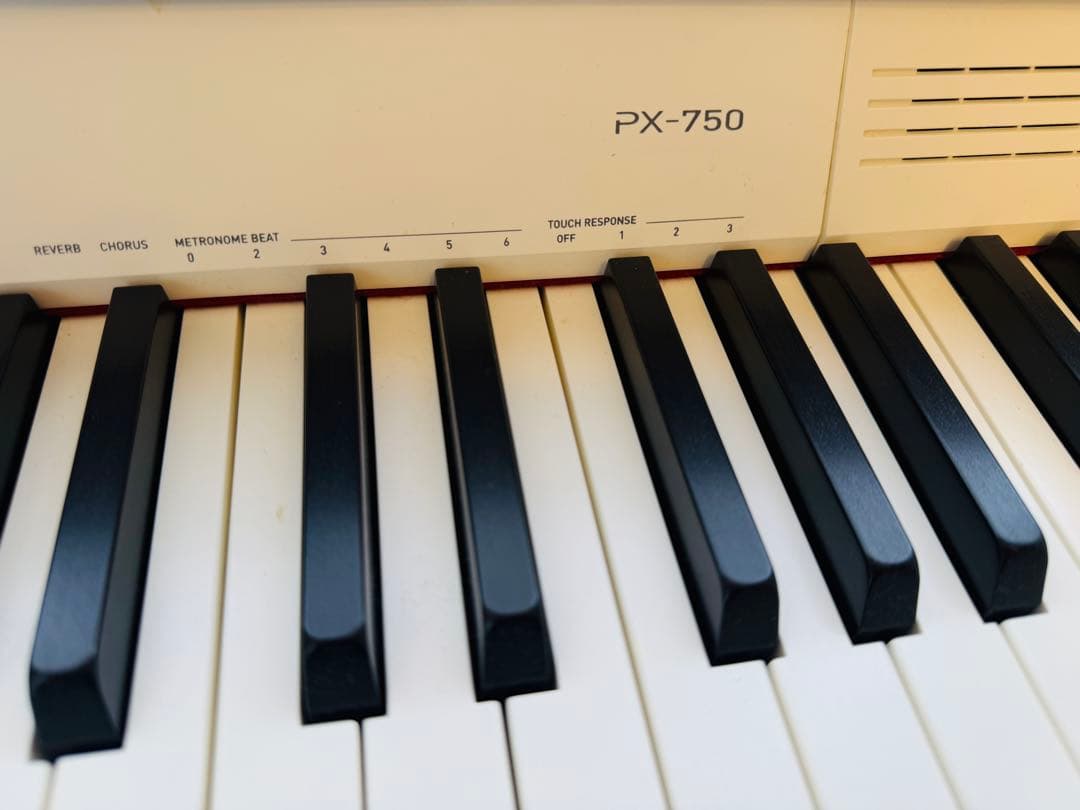 【電子ピアノ 白色】CASIO PriviA PX-750 送料込み
