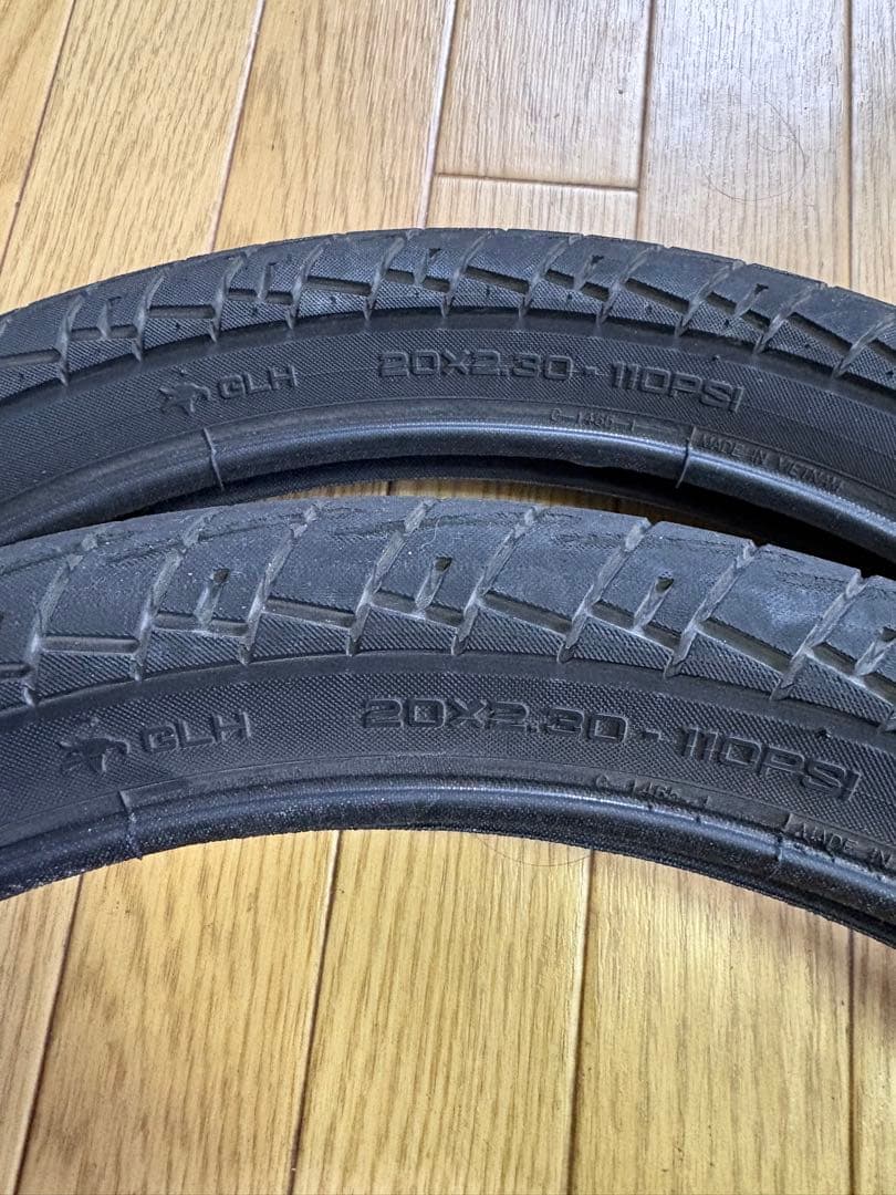 ANIMAL GLH 20×2.30 BMXタイヤセット