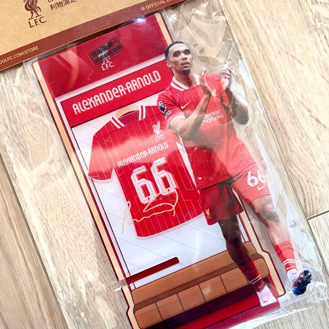 リバプール　アーノルド　アクリルスタンド　缶バッジ　マグネット　公式グッズセット