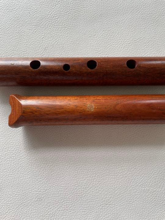 尺八 在銘 蝴蝶 和楽器 楽器 木管 二本継 カバー付属 中古品