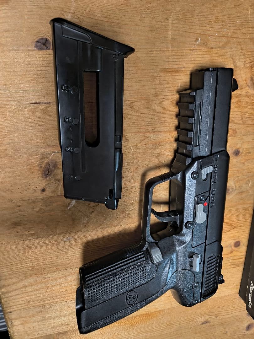 【ジャンク品】マルシン CO2 Five-seveN(5-7)