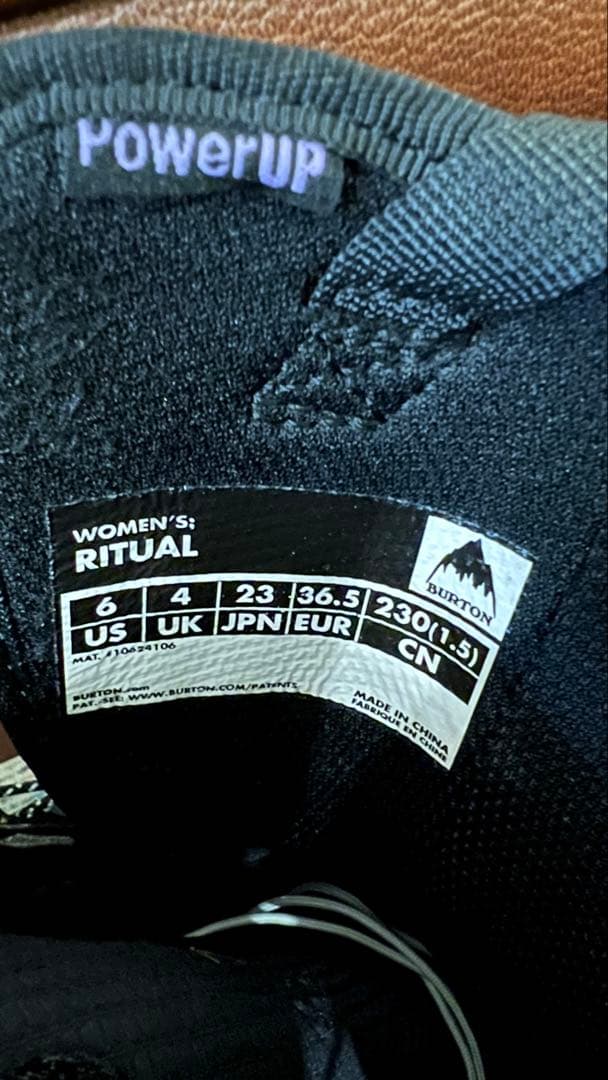 BURTON 2021/2022 レディース ブーツ RITUAL