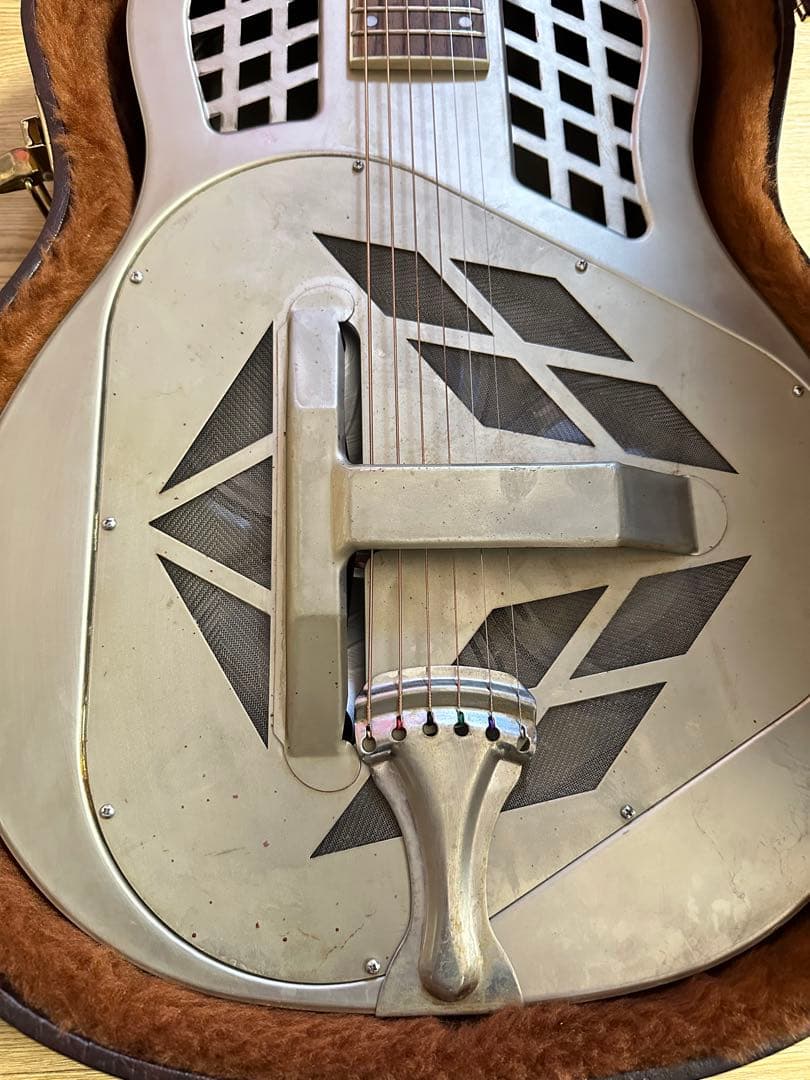 Republic Guitars Tricone(MOD) リゾネーター ドブロ