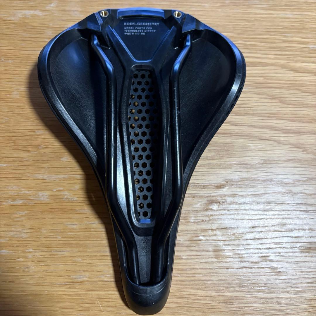 Specialized Power With Mirror サドル 143mm