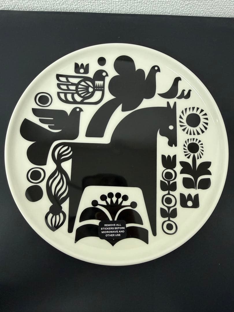 【ペア】marimekko 白黒　お馬さん柄のお皿　約27cm