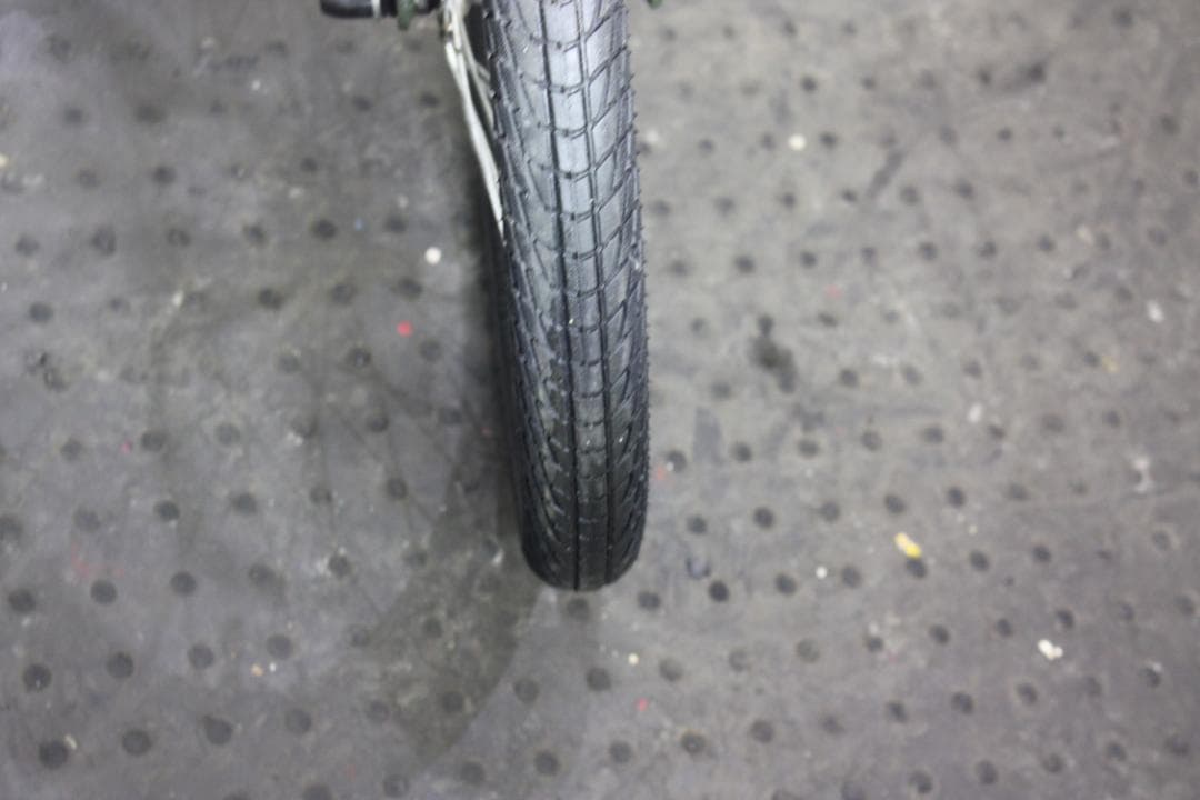 人気！JEEP 20インチ シマノ6段 折り畳み自転車