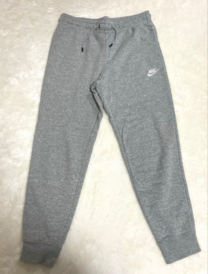 NIKEスエットパーカー上下•レディース