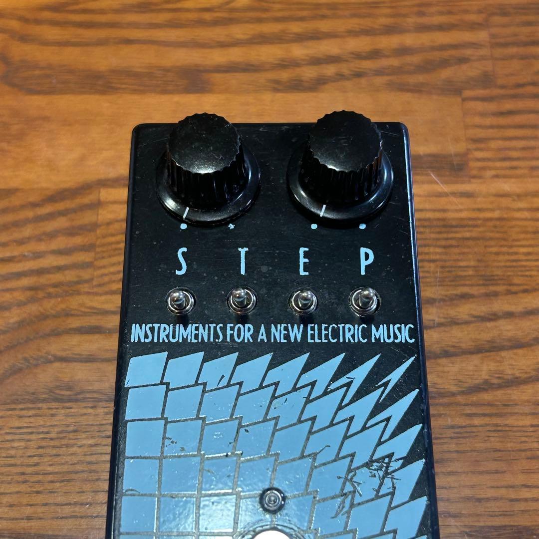 ファズ Instruments for a New Electric Music