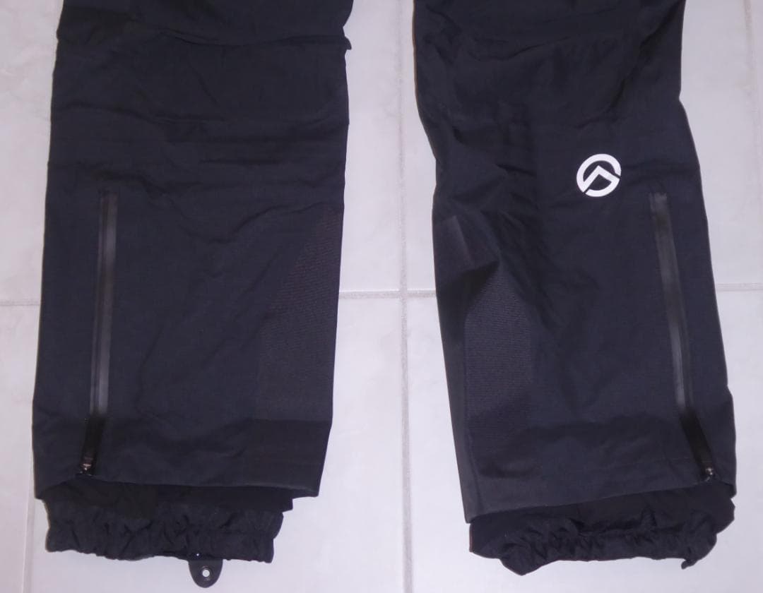 ■未使用品！THE NORTH FACE ハイブリッドシアアイスビブ Mサイズ■
