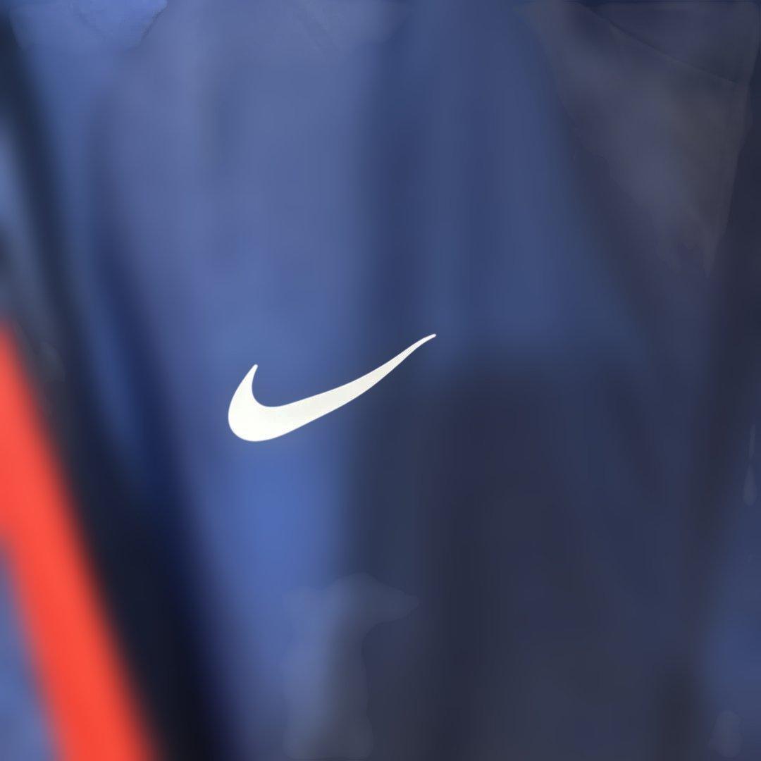 パリサンジェルマン　23/24 アカデミージャケット XL