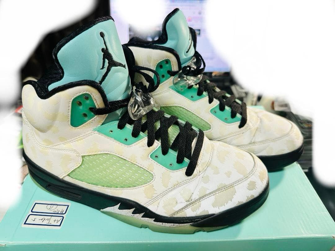 AIR JORDAN 5 ティファニーブルー＆ホワイト NIKEアプリ購入