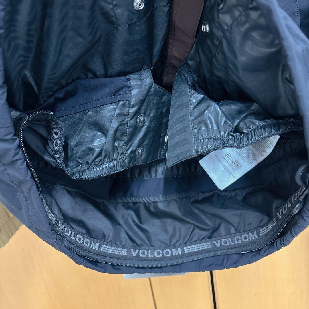 美品　VOLCOM スノーウェア　スノーボード　GORE-TEX