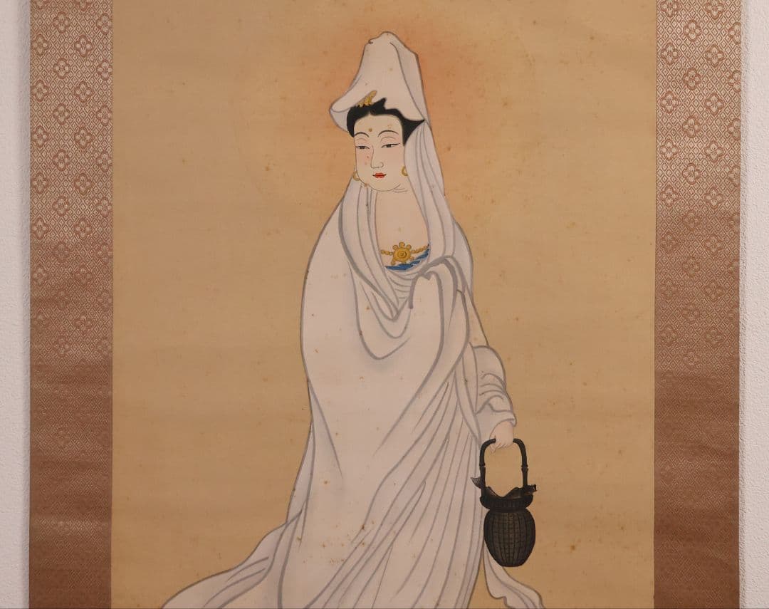 【模写】日本画 魚籃観音像 在銘 松堂 絹本 掛軸 木箱入り 仏画 MB233