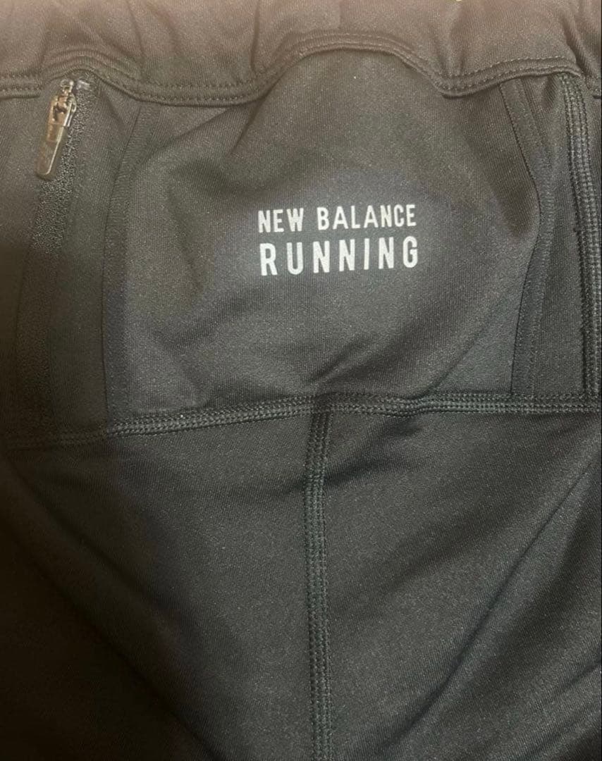 週末限定値下げ <新品>New Balance ブラックタイツ 反射素材付き
