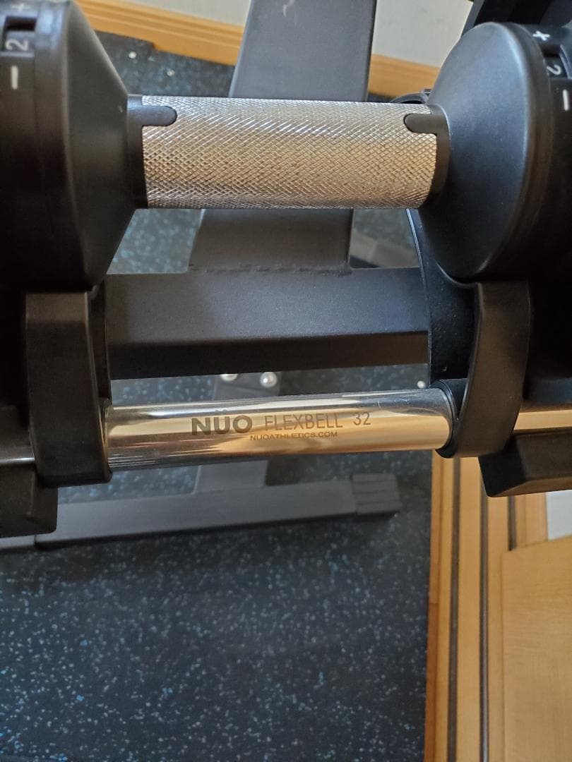 可変式ダンベル 32kg 2個セット スタンド付き