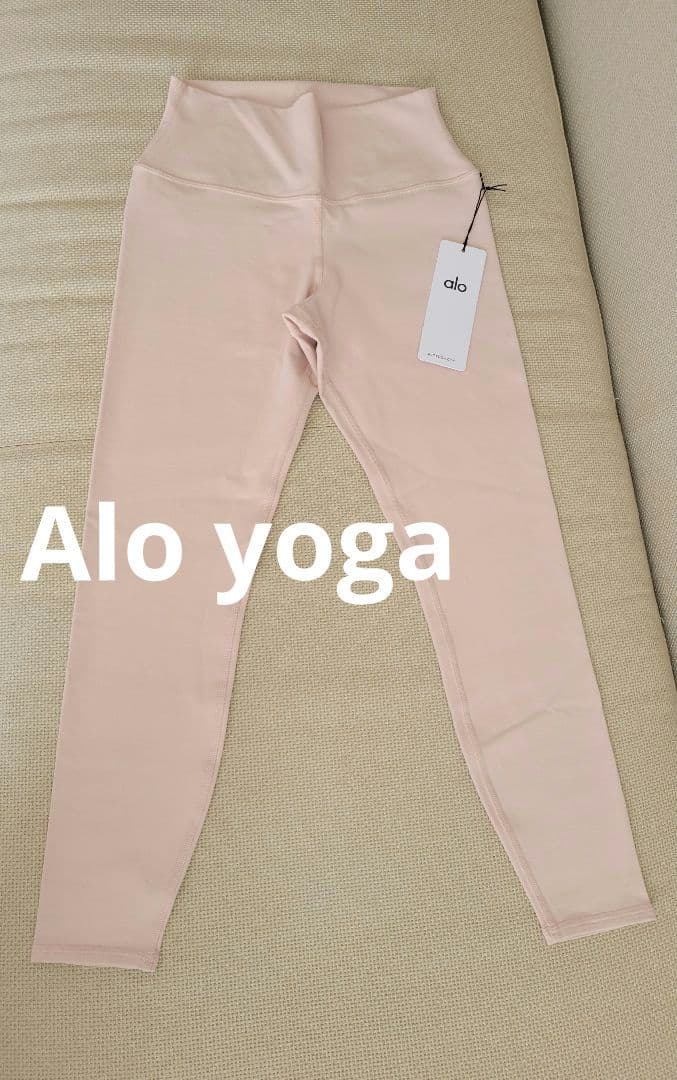 【未使用タグ付き】Alo yoga アローヨガ レギンス ヨガパンツ ピンク