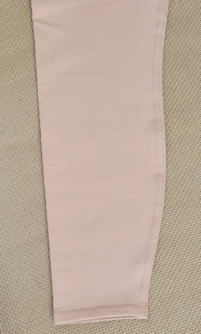 【未使用タグ付き】Alo yoga アローヨガ レギンス ヨガパンツ ピンク