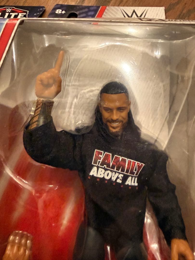 WWE ロマン・レインズ エリートフィギュア