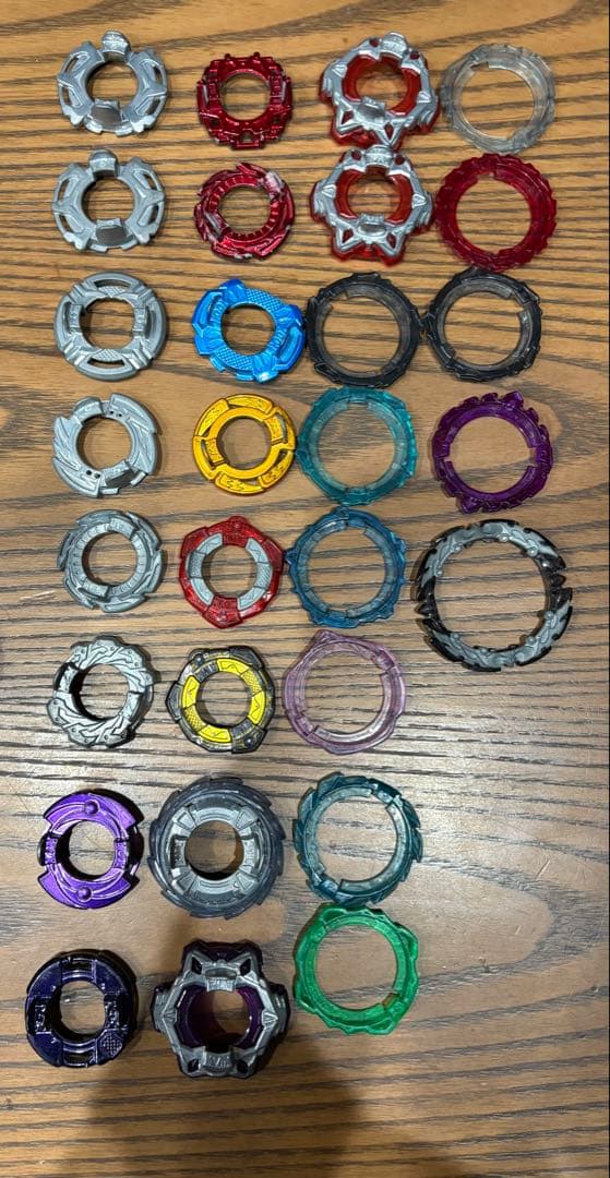 ベイブレードバースト　まとめ売り　75パーツ スタジアム付き