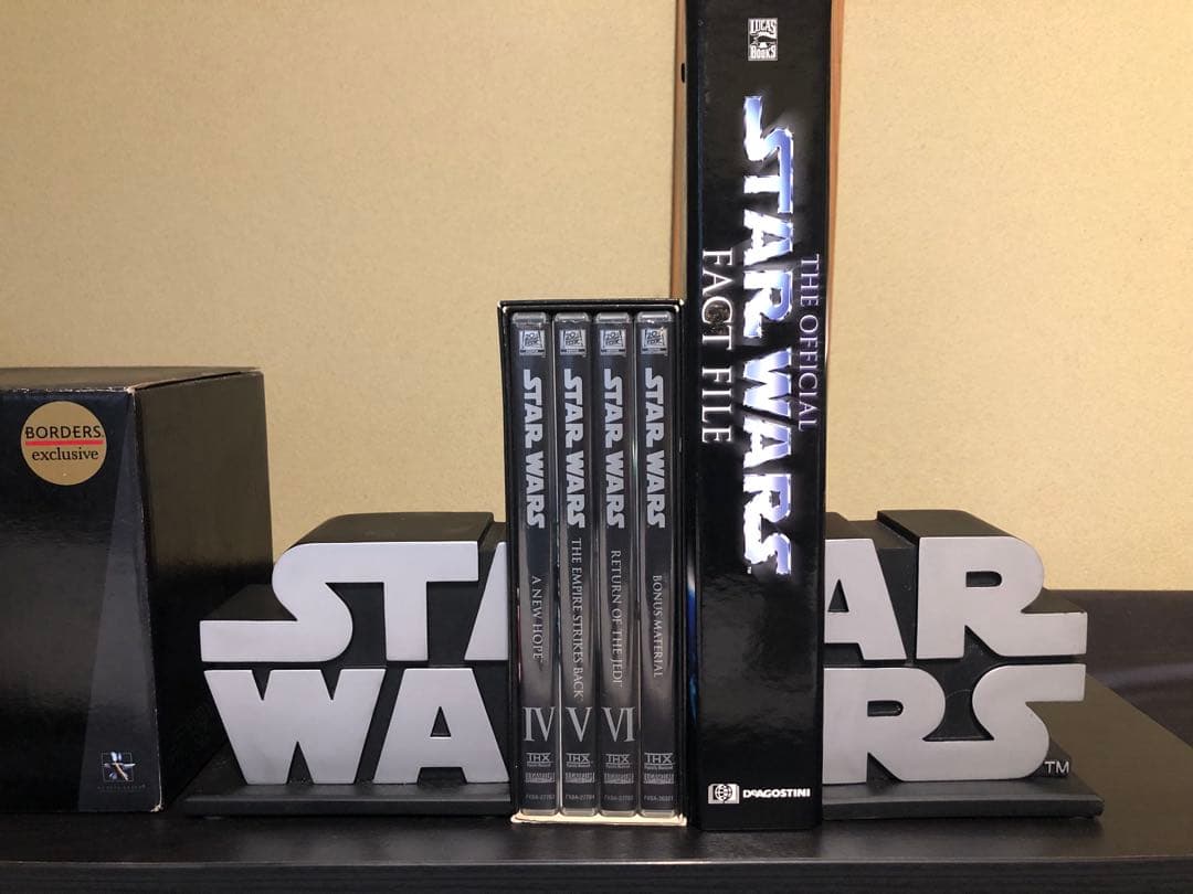 star wars ロゴ ブックエンド