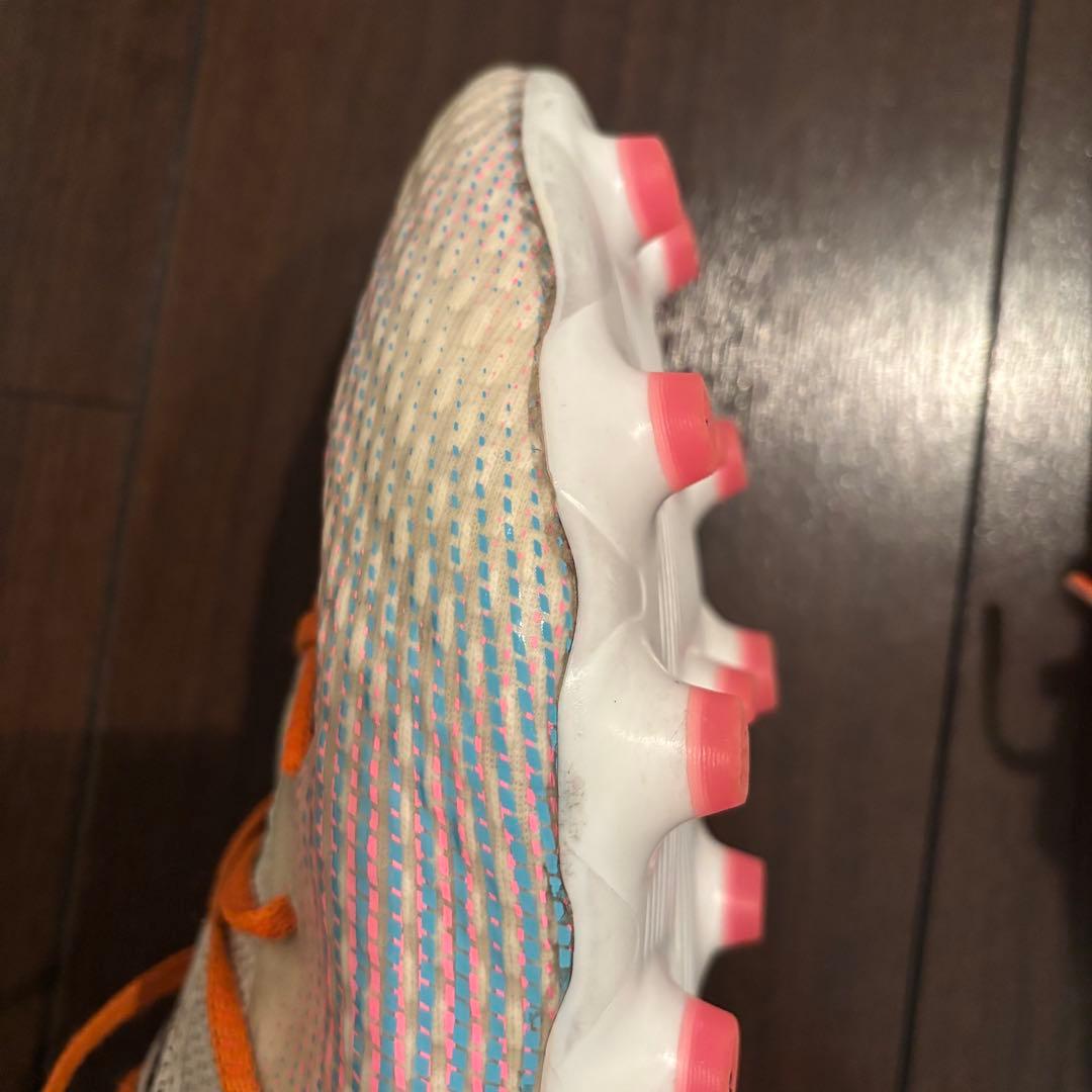 【匿名配送】PUMA フューチャー 7 プロ ハイカット ホワイト/オレンジ