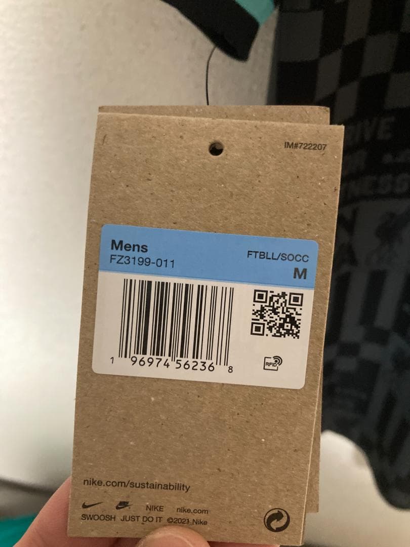 リバプール　レブロン　コラボユニフォーム