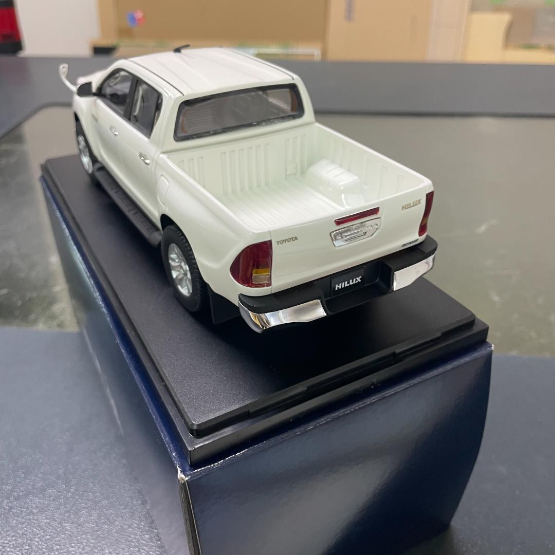 ハイストーリー HS2411WH 1/24 トヨタ ハイラックス Z ホワイト