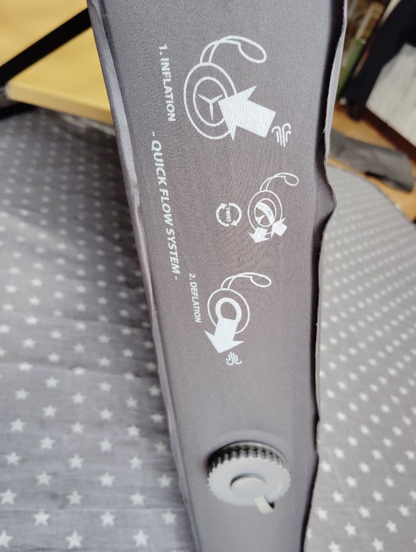 Coleman インフレーターマット ハイピークシングル