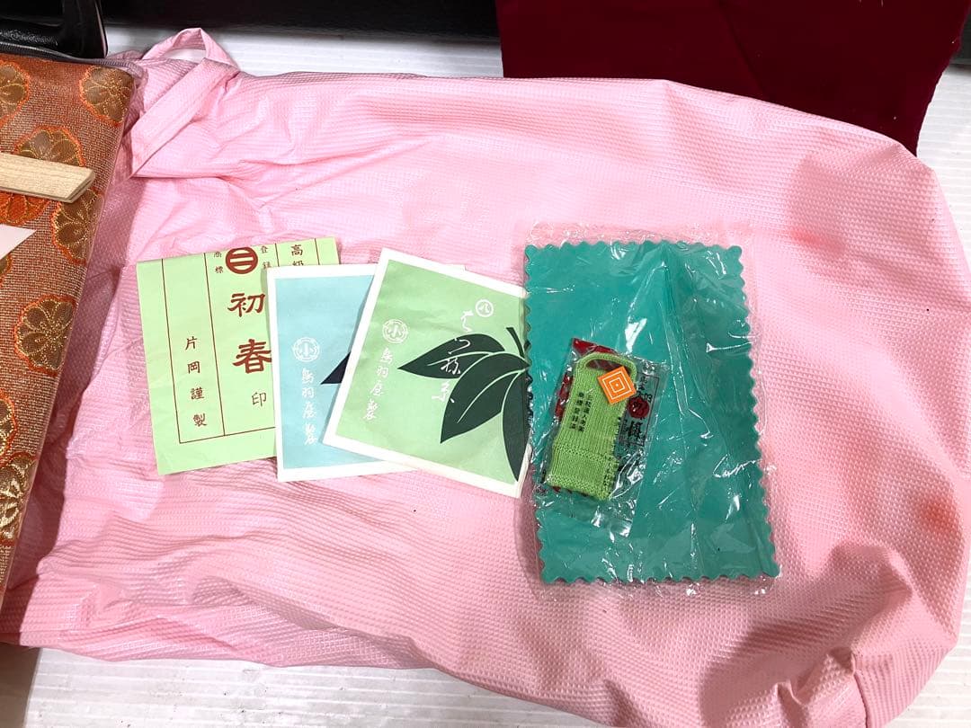 ◆三味線◆花梨細棹 胴破れ無し 中古 撥／駒／指かけ／ケース他 すぐ使えます！