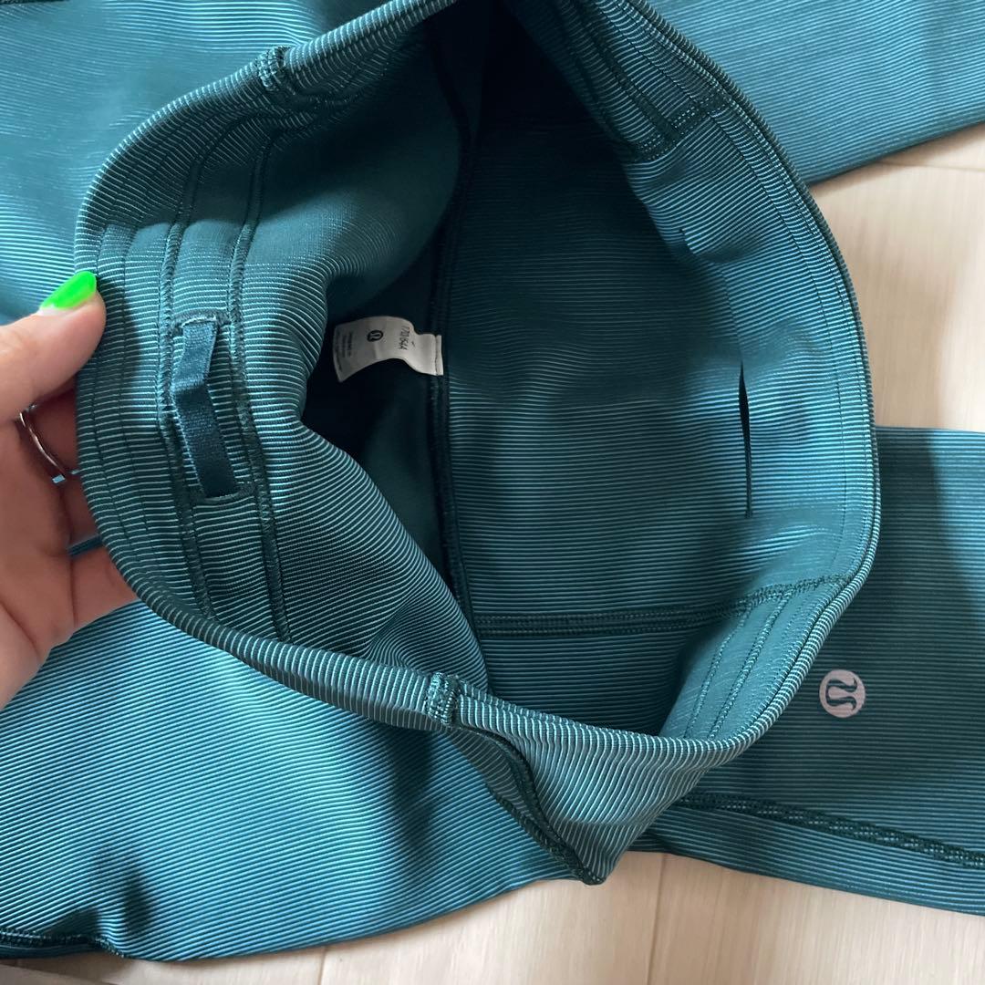 Lululemon リブ編みハイウエストヨガパンツ