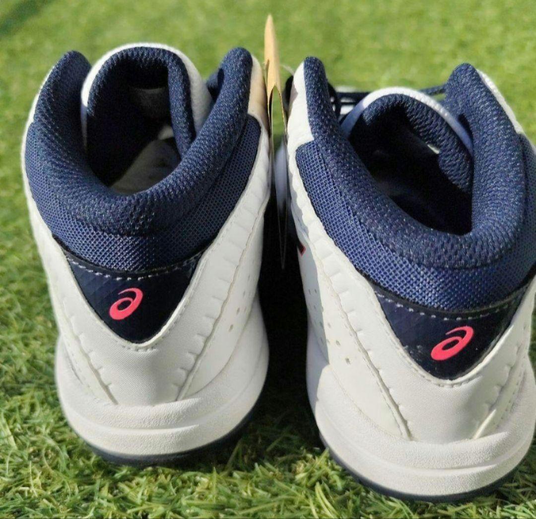 asics ジュニアバスケットシューズ23.5cm